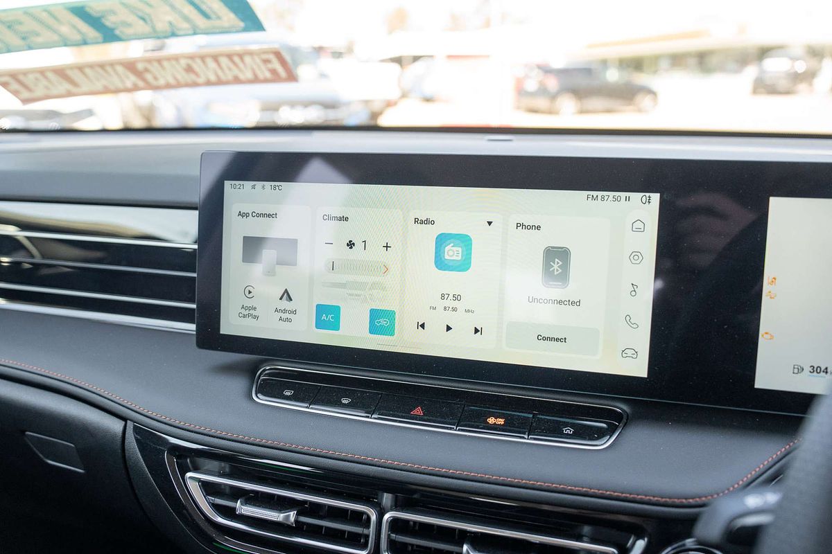 2024 MG HS Vibe AS33