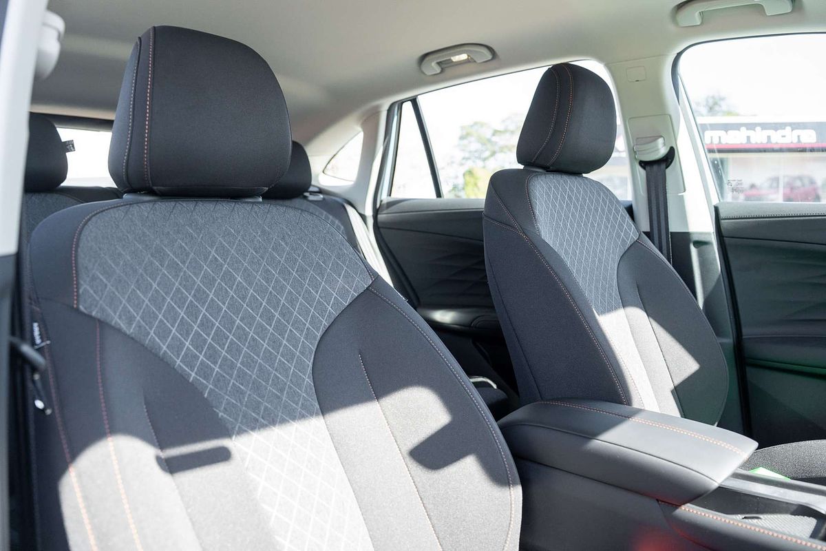 2024 MG HS Vibe AS33