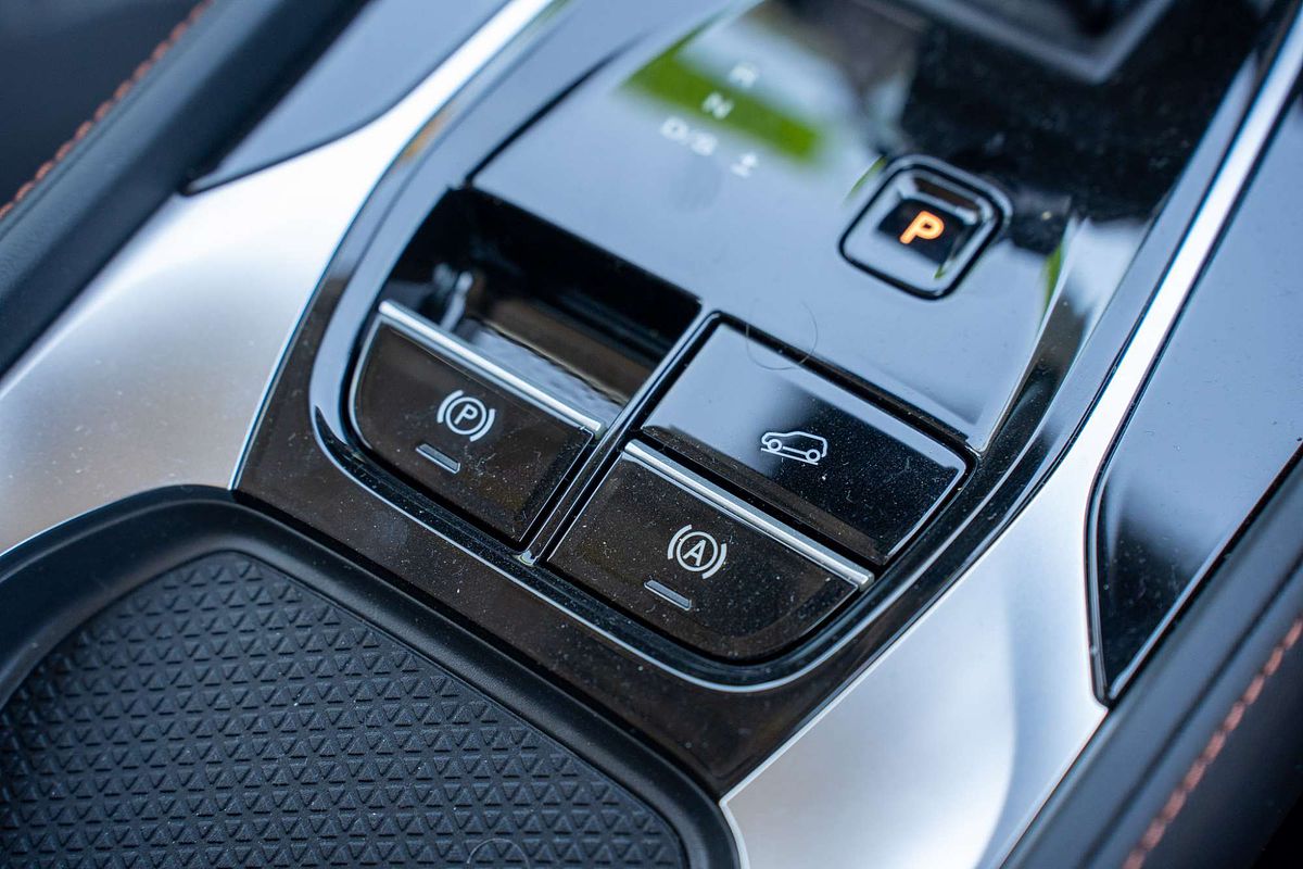 2024 MG HS Vibe AS33