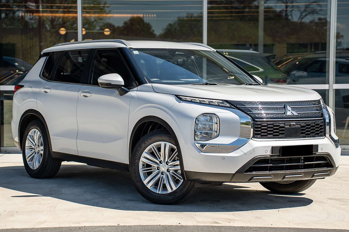 2021 Mitsubishi Outlander ES ZM