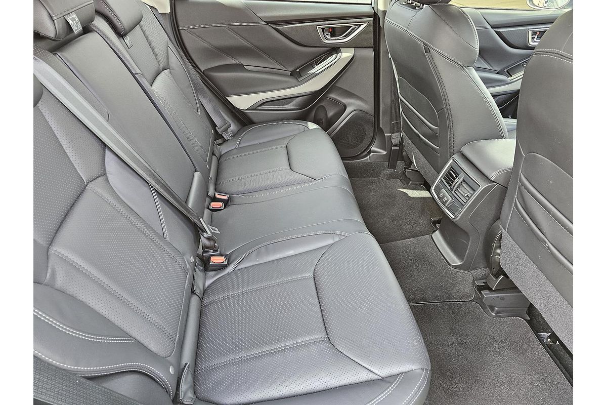 2025 Subaru Forester 2.5i-S S5