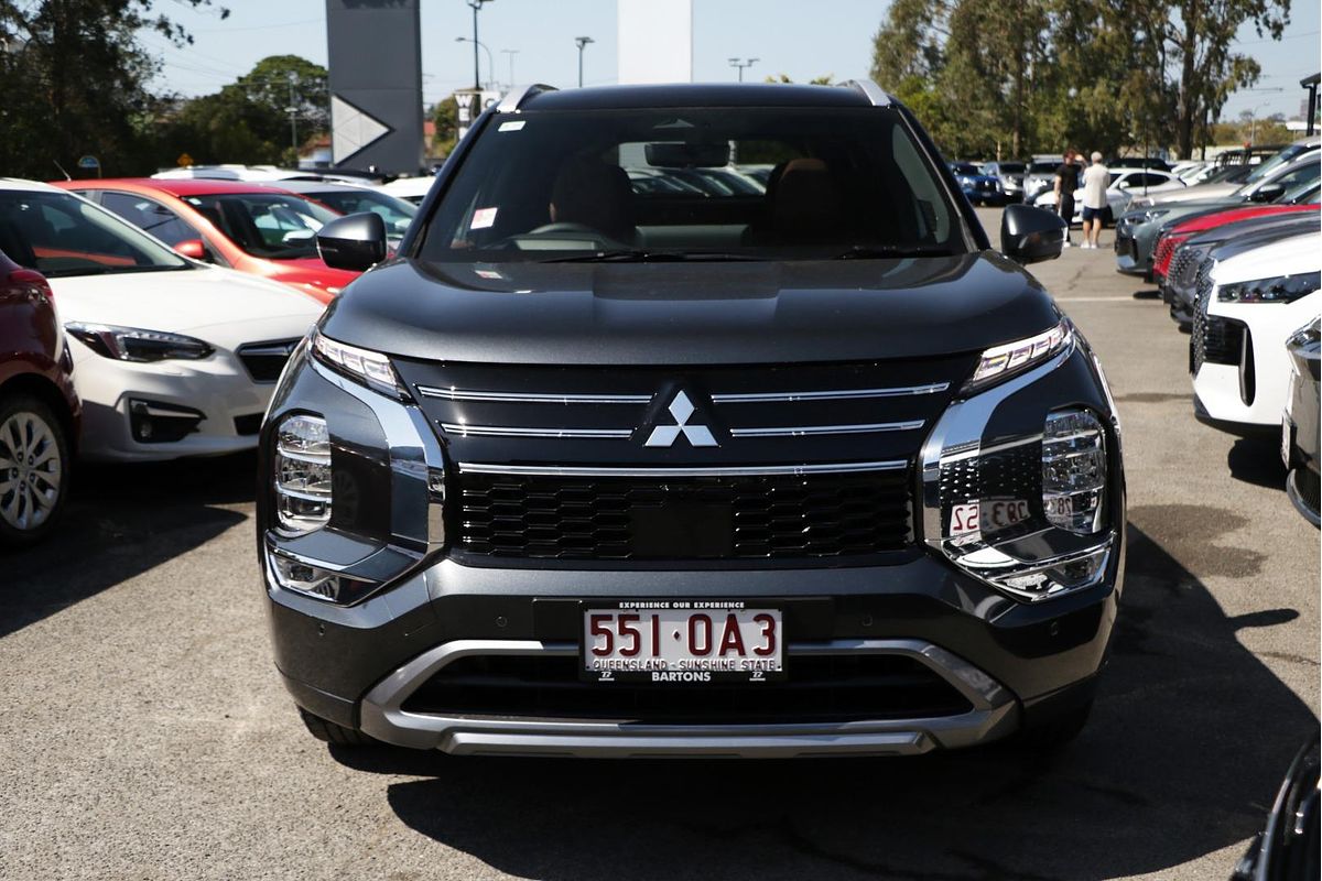 2025 Mitsubishi Outlander Exceed Tourer ZM