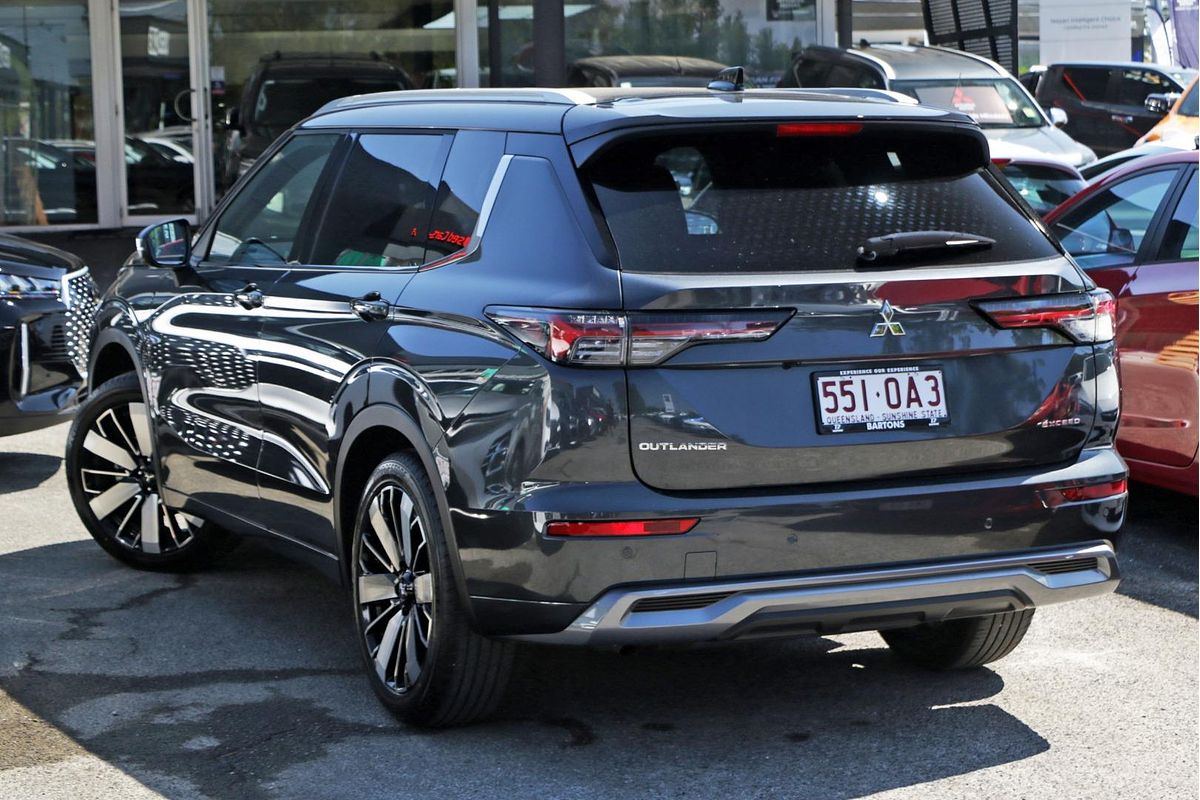 2025 Mitsubishi Outlander Exceed Tourer ZM