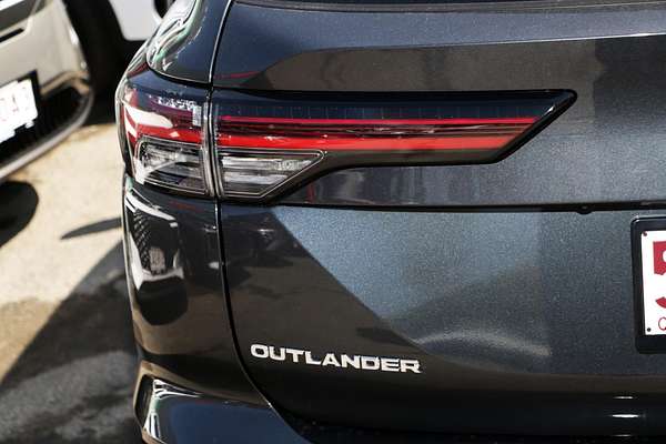 2025 Mitsubishi Outlander Exceed Tourer ZM