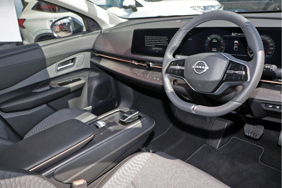 2025 Nissan Ariya Advance FE0