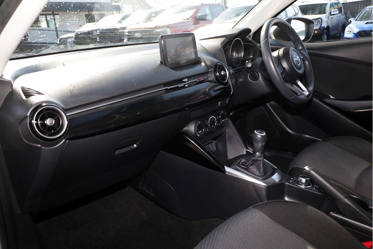 2017 Mazda 2 Maxx DL Series