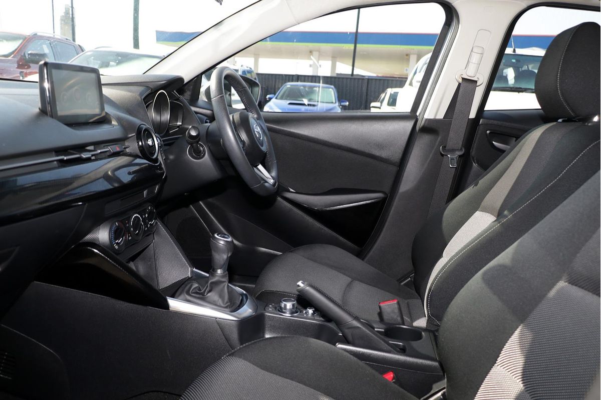 2017 Mazda 2 Maxx DL Series