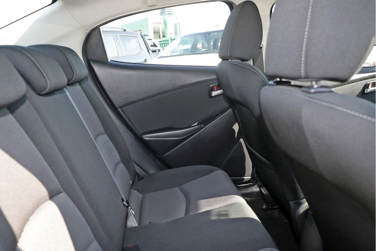 2017 Mazda 2 Maxx DL Series