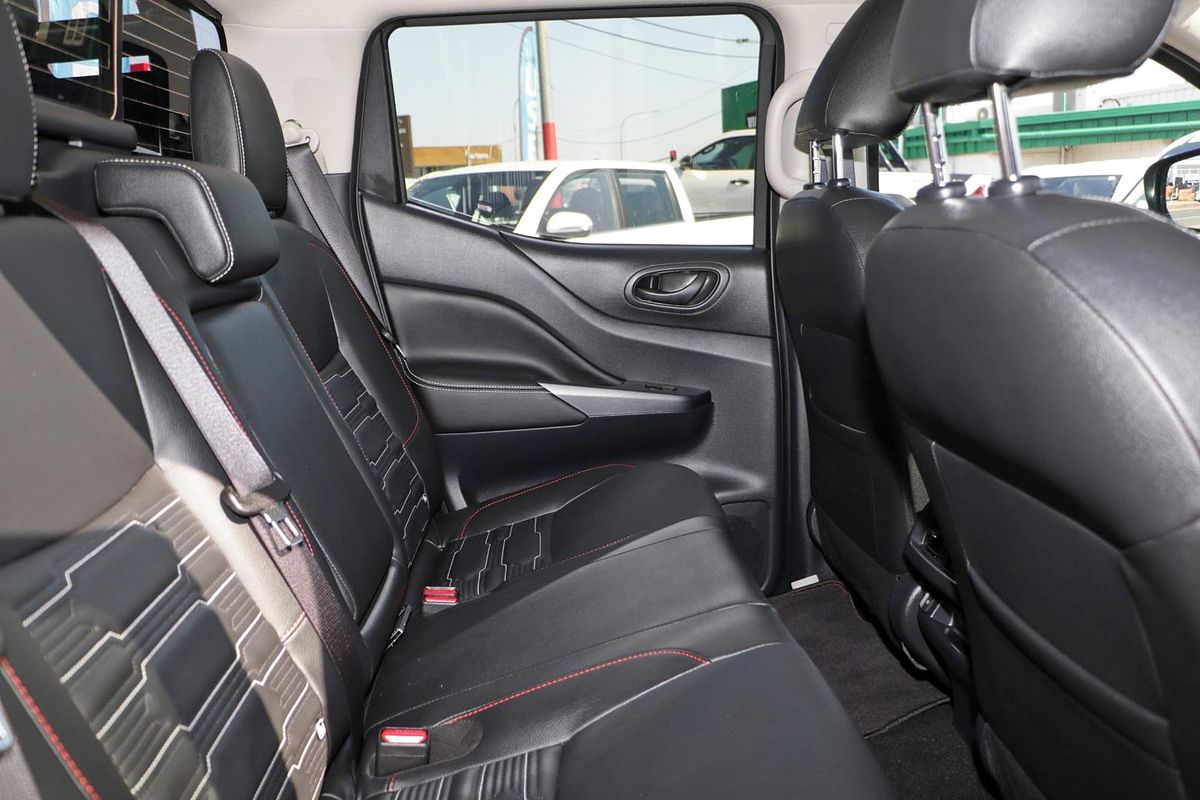 2023 Nissan Navara PRO-4X Warrior D23 4X4