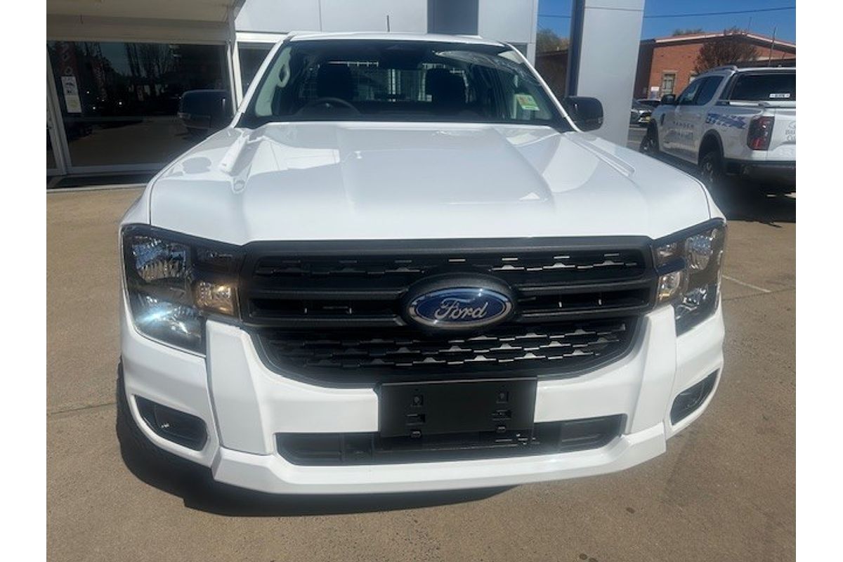 2025 Ford Ranger XL 4X4 2.0L