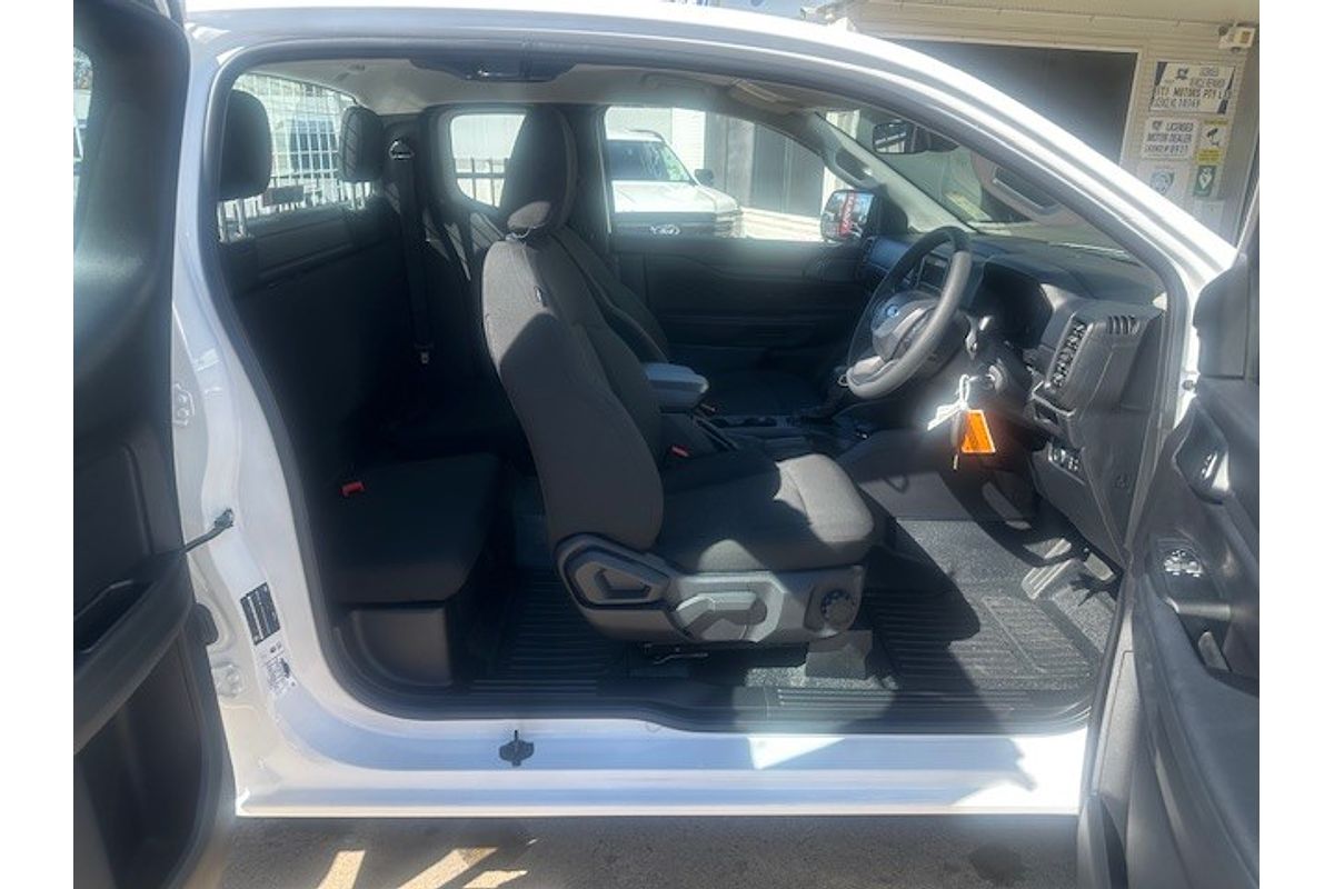 2025 Ford Ranger XL 4X4 2.0L