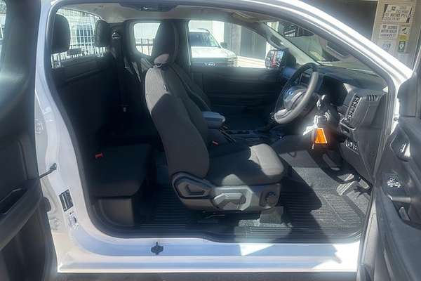 2025 Ford Ranger XL 4X4 2.0L