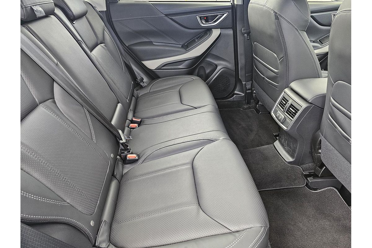 2025 Subaru Forester 2.5i-S S5