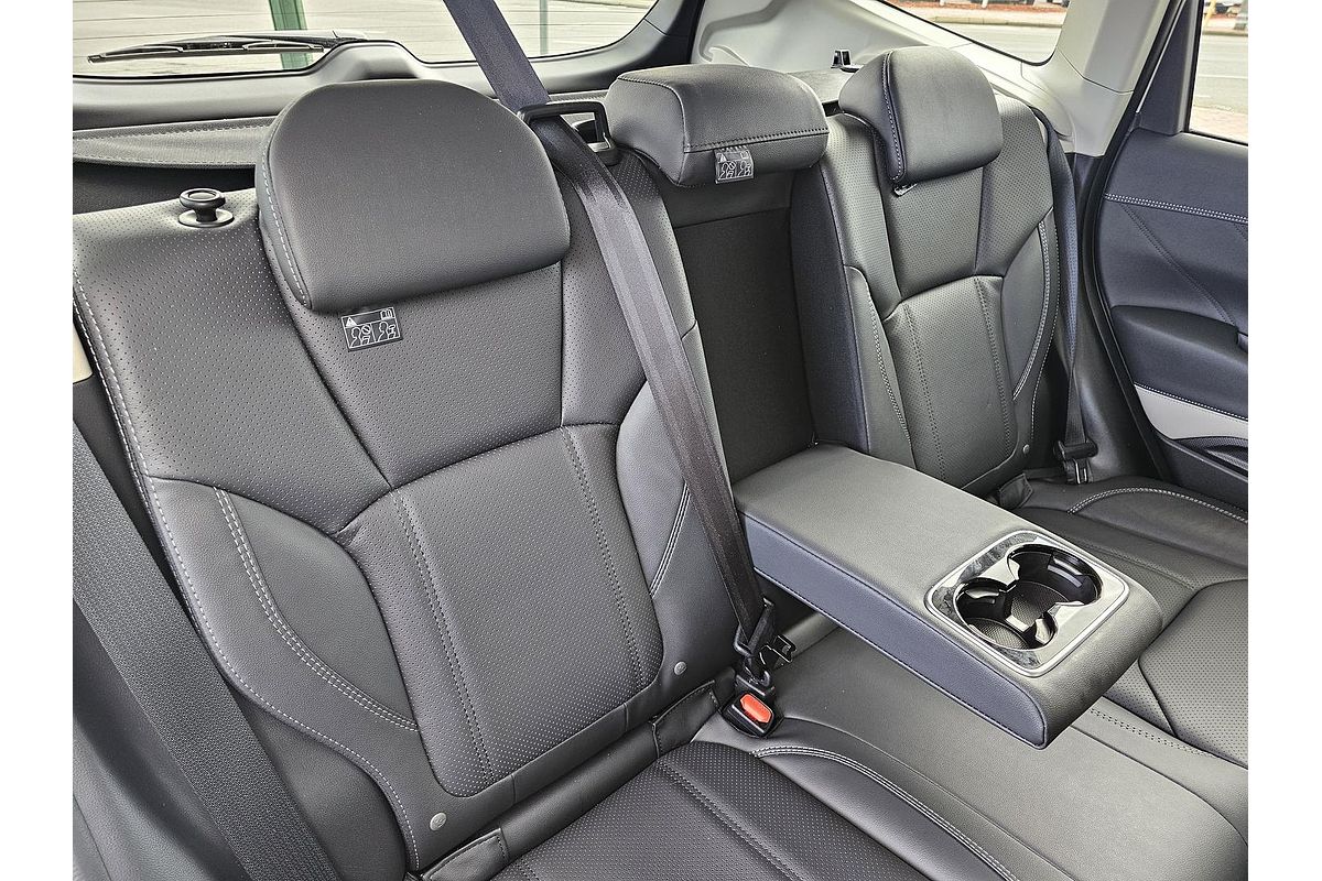 2025 Subaru Forester 2.5i-S S5