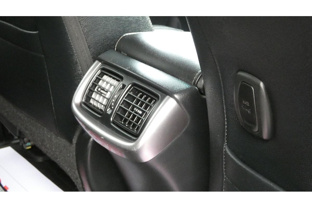 2019 Toyota Hilux SR5 GUN126R 4X4