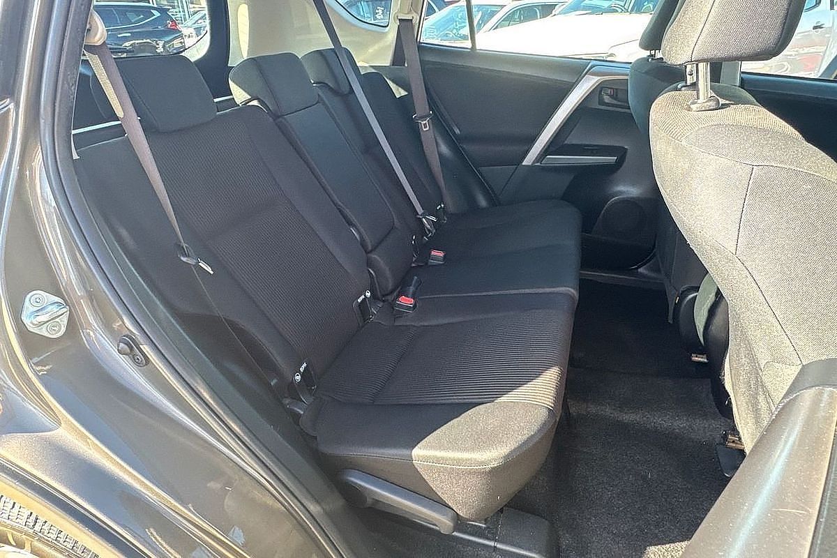 2018 Toyota RAV4 GX ZSA42R