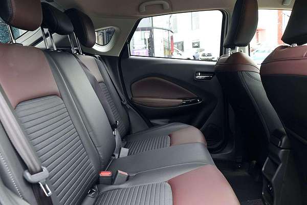 2025 Suzuki Fronx Hybrid KW