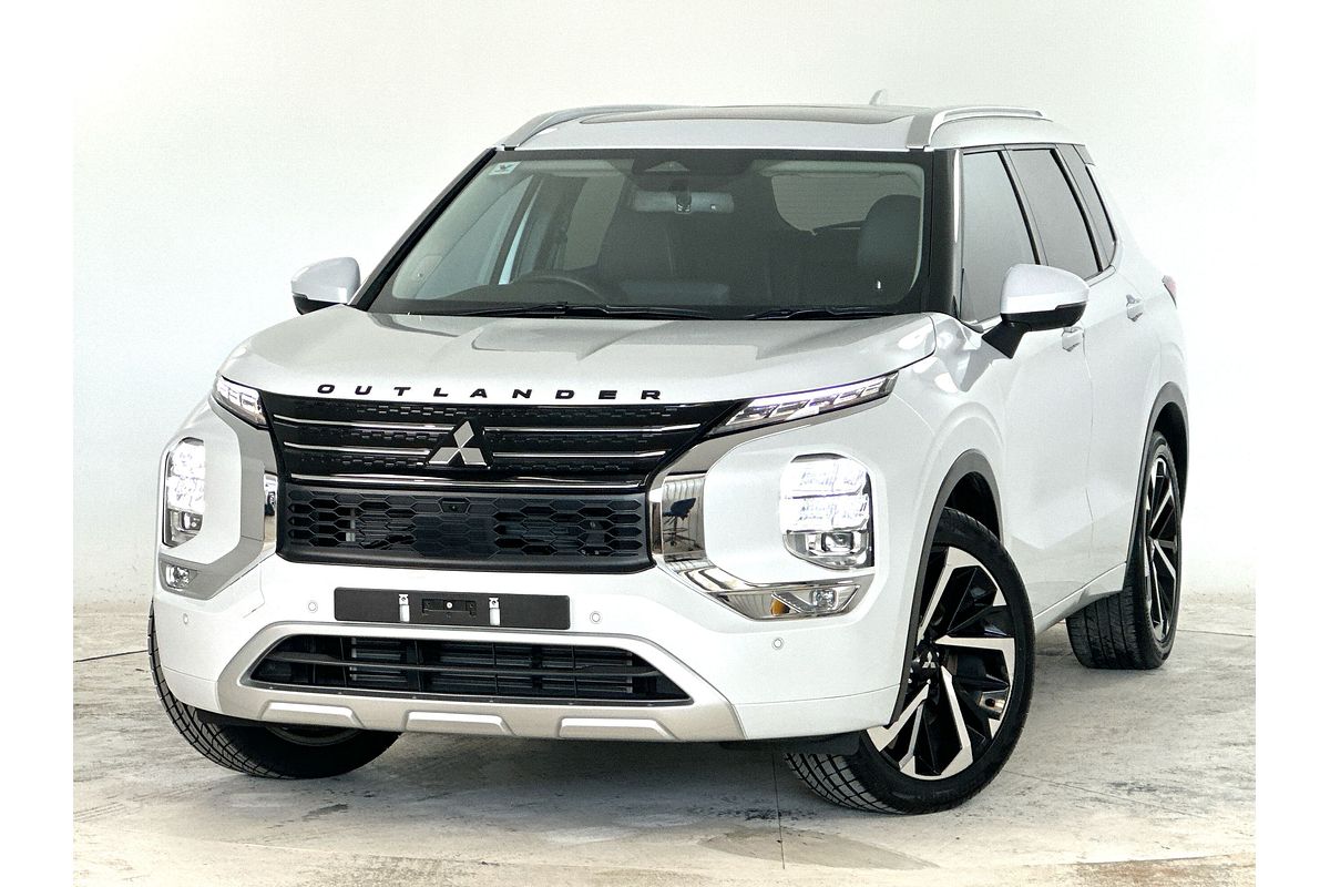 2024 Mitsubishi Outlander Exceed ZM