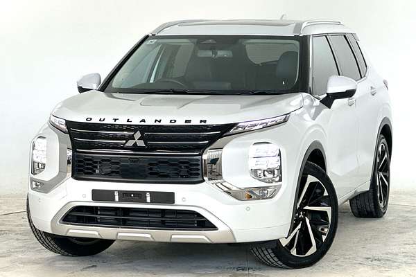 2024 Mitsubishi Outlander Exceed ZM