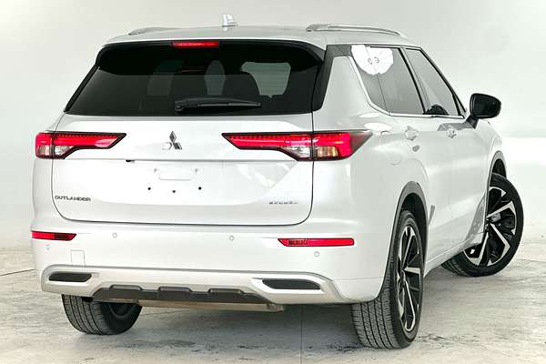2024 Mitsubishi Outlander Exceed ZM