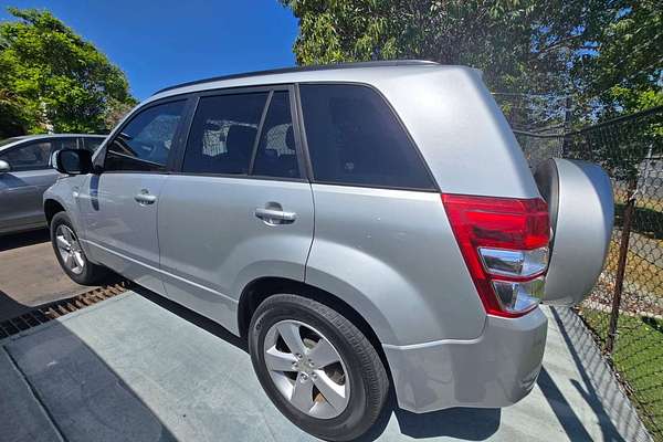2011 Suzuki Grand Vitara  JB