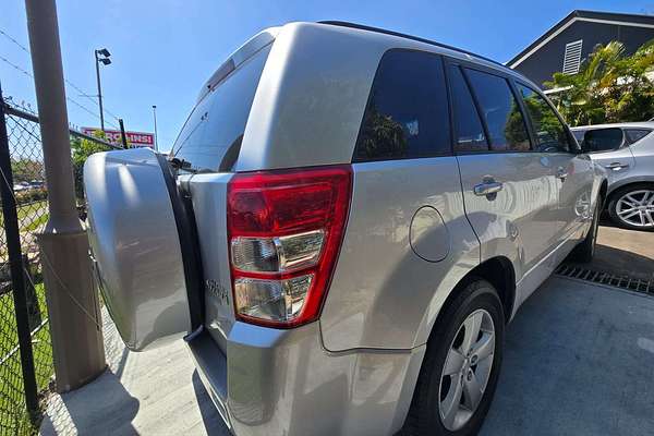 2011 Suzuki Grand Vitara  JB