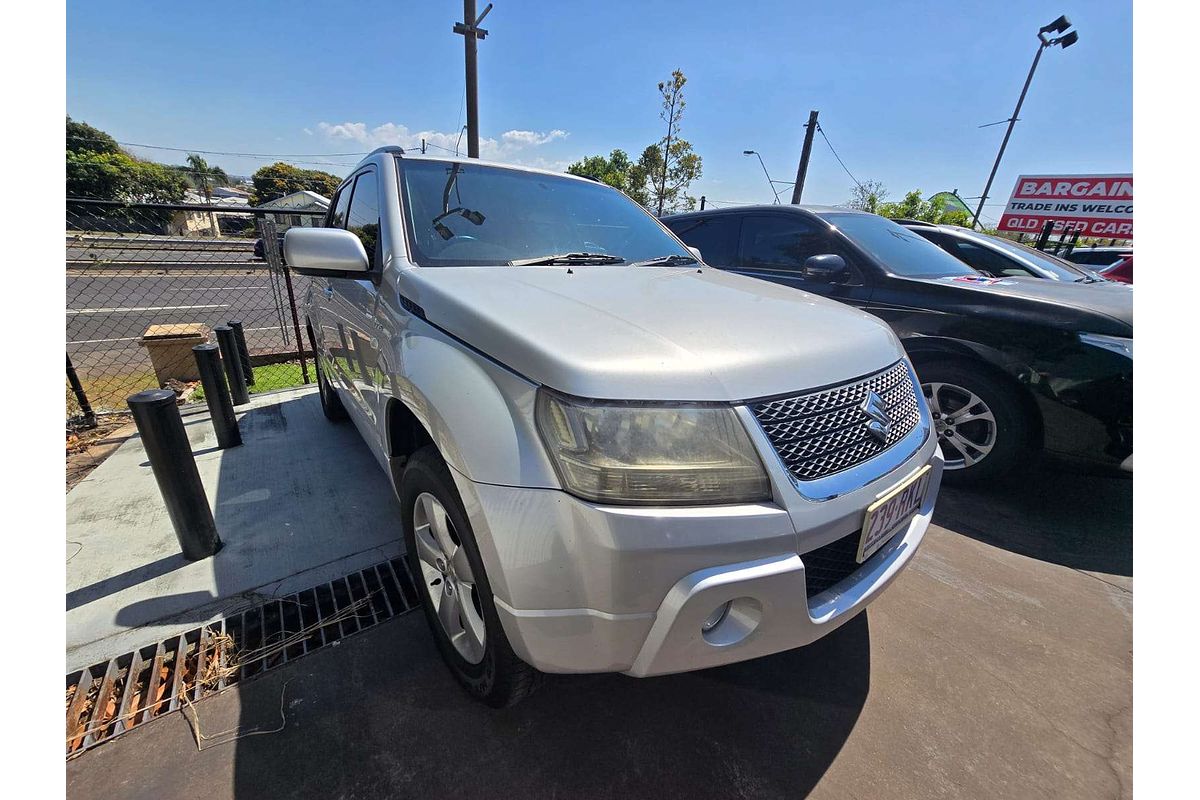2011 Suzuki Grand Vitara  JB