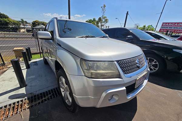 2011 Suzuki Grand Vitara  JB