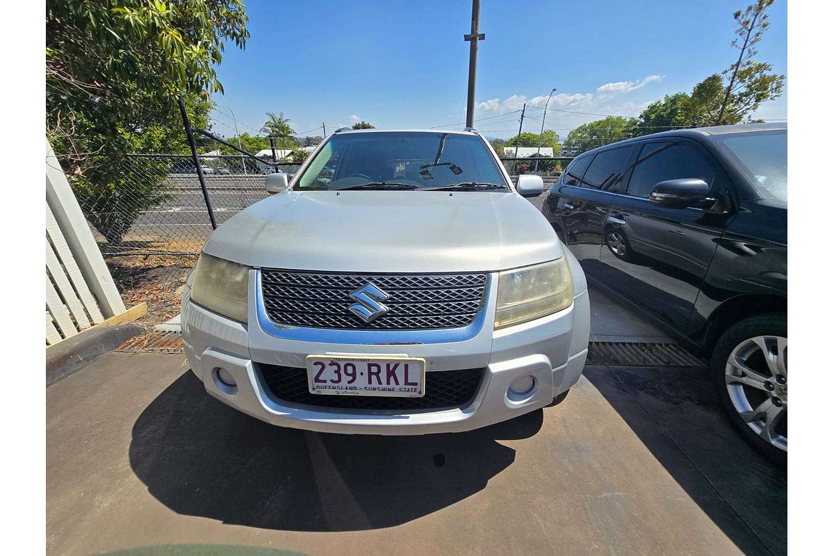 2011 Suzuki Grand Vitara  JB