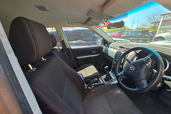 2011 Suzuki Grand Vitara  JB