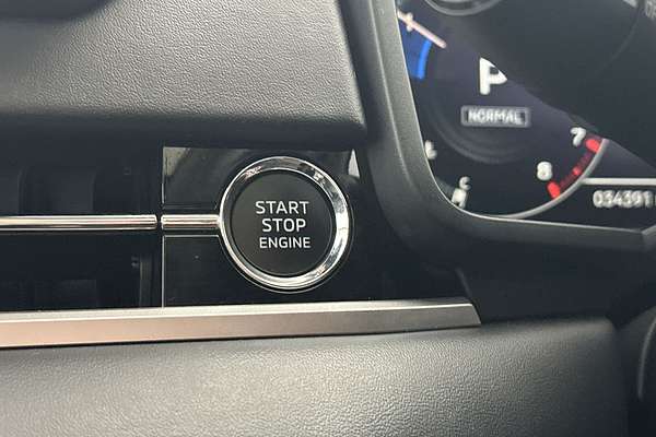 2024 Mitsubishi Outlander Exceed ZM