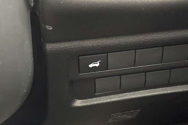 2024 Mitsubishi Outlander Exceed ZM