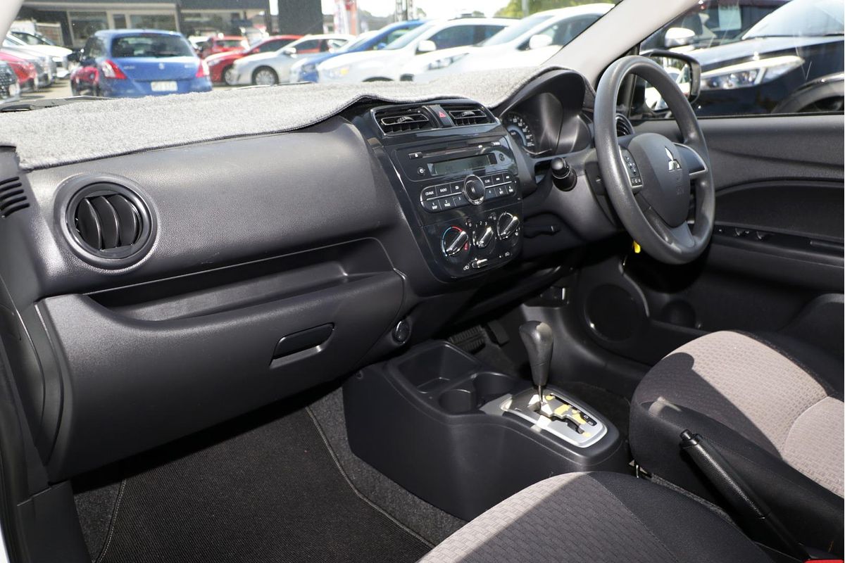 2016 Mitsubishi Mirage ES LA