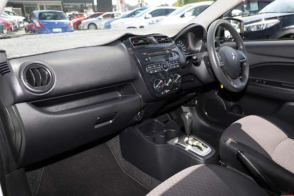 2016 Mitsubishi Mirage ES LA