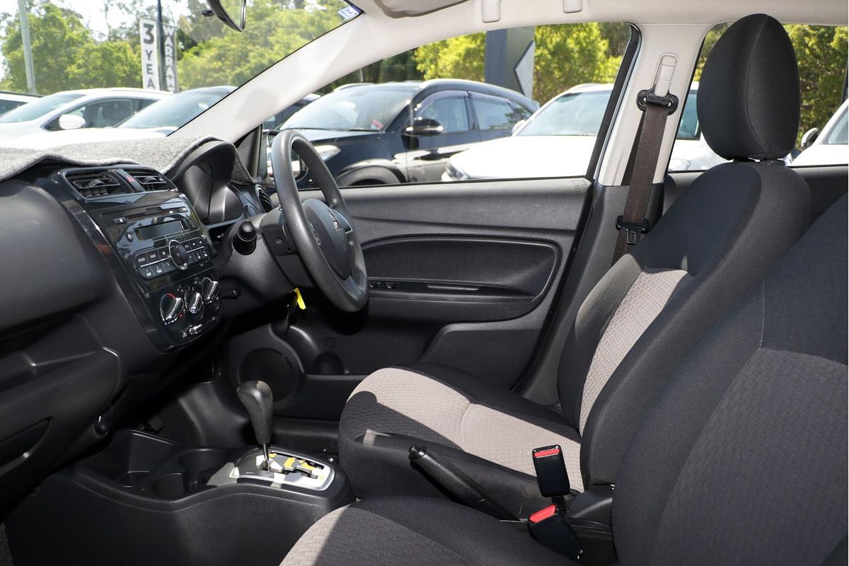 2016 Mitsubishi Mirage ES LA