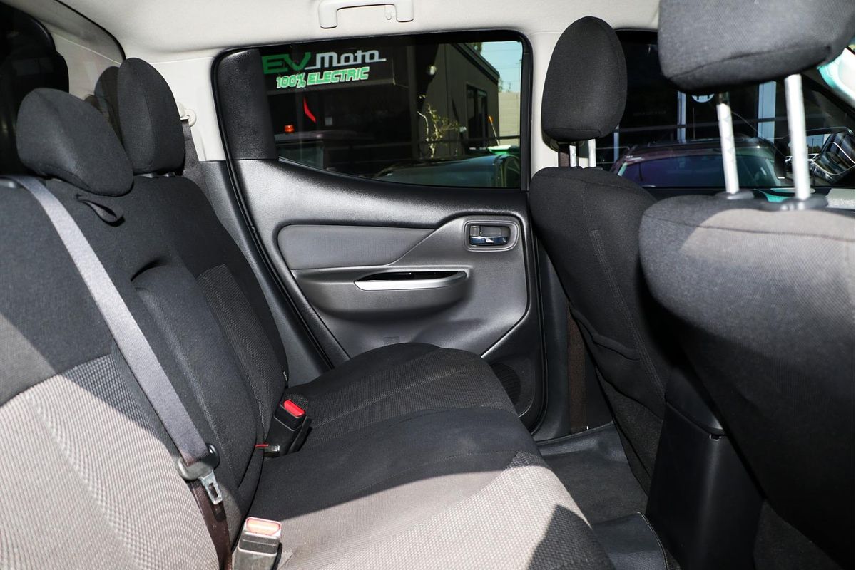 2015 Mitsubishi Triton GLS MQ 4X4