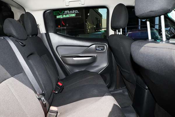 2015 Mitsubishi Triton GLS MQ 4X4