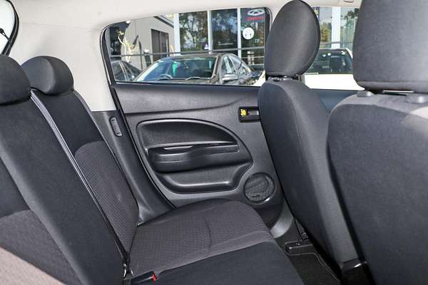 2016 Mitsubishi Mirage ES LA