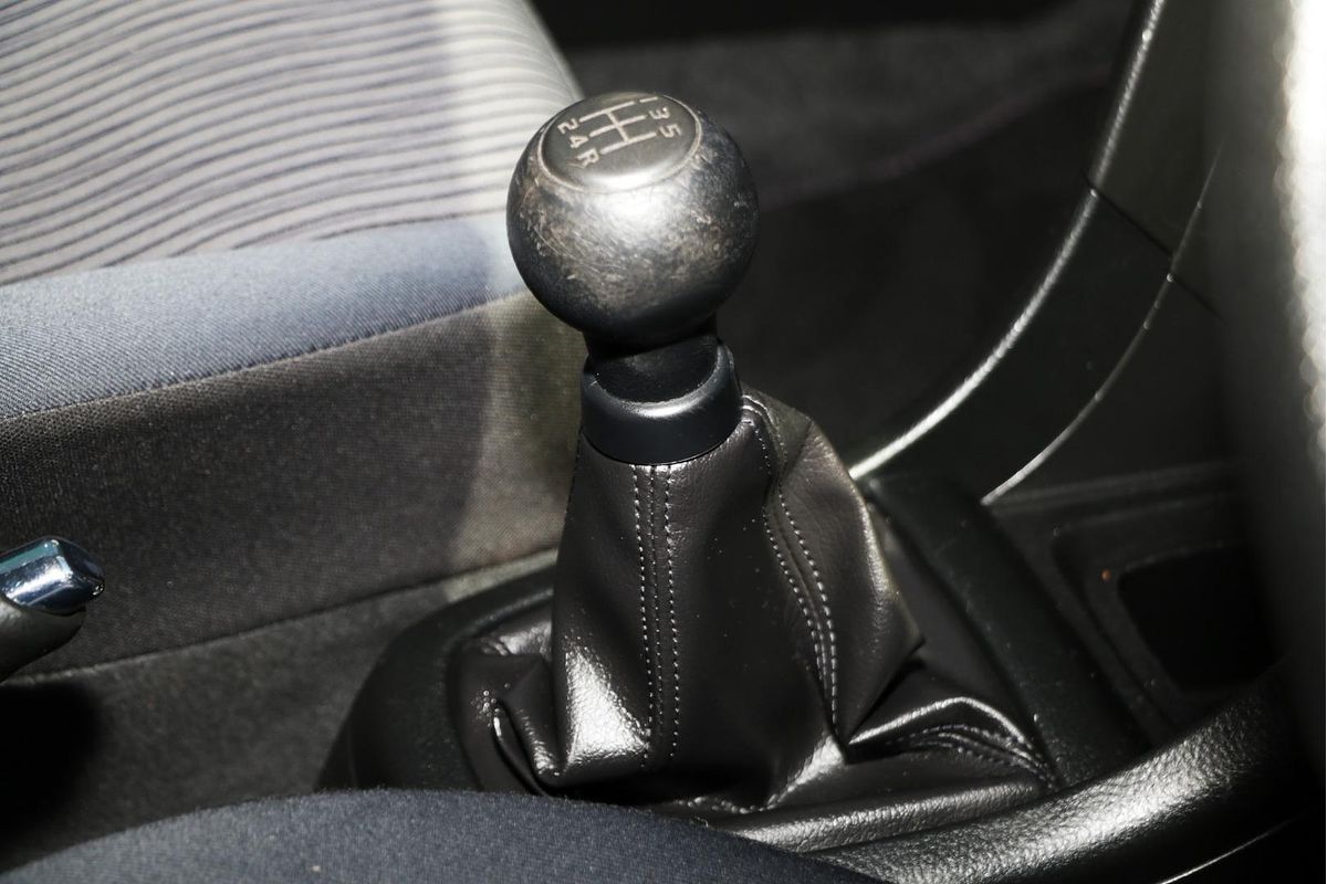 2011 Suzuki Swift GA FZ