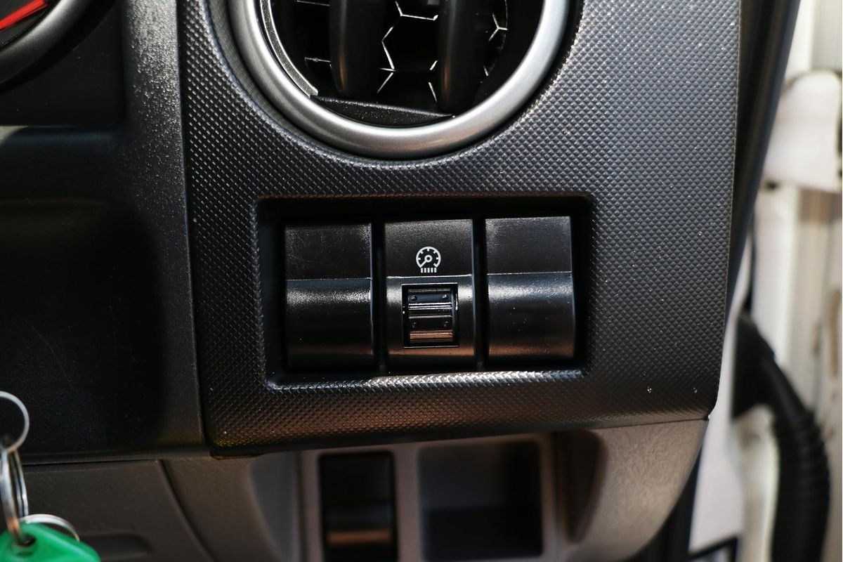 2011 Mazda BT-50 DX UN Rear Wheel Drive