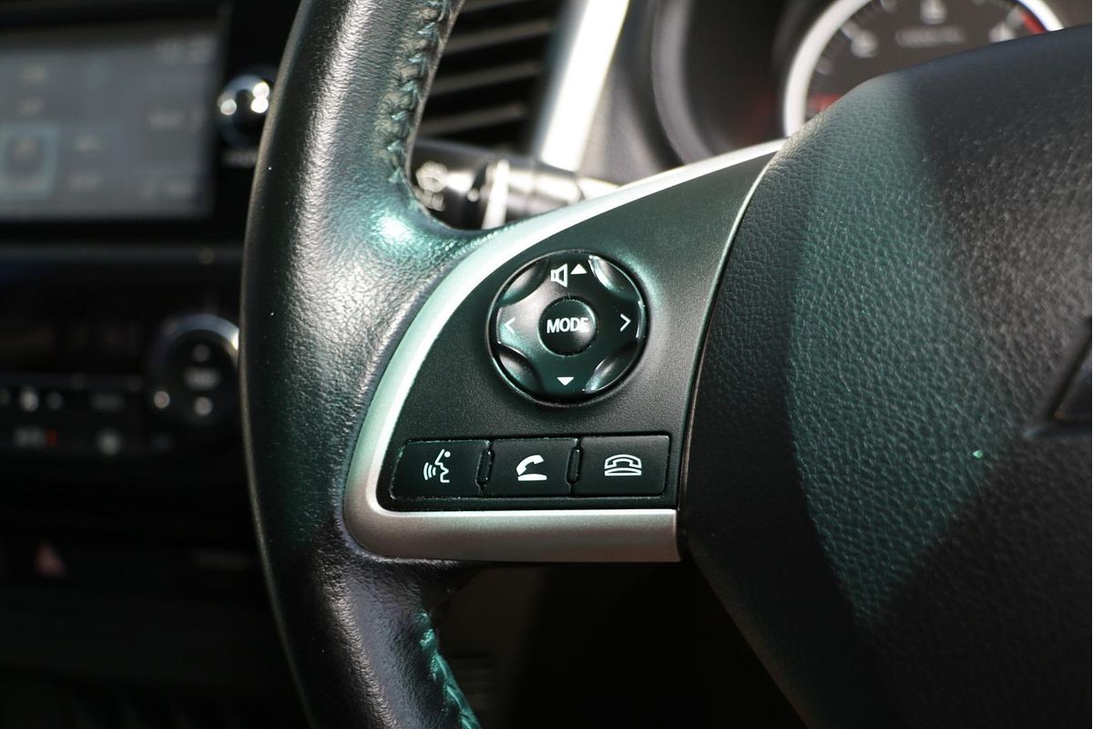 2015 Mitsubishi Triton GLS MQ 4X4