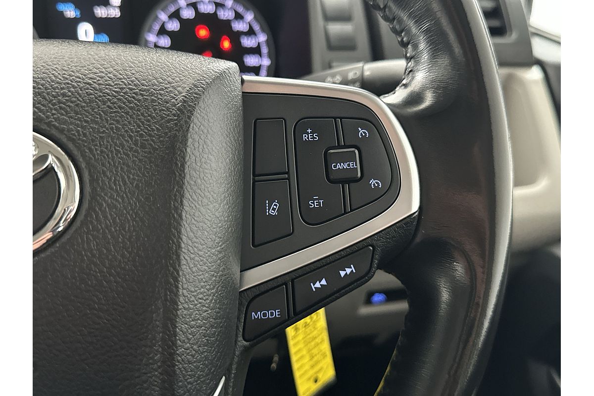 2019 Toyota Hiace Commuter GDH322R ELWB