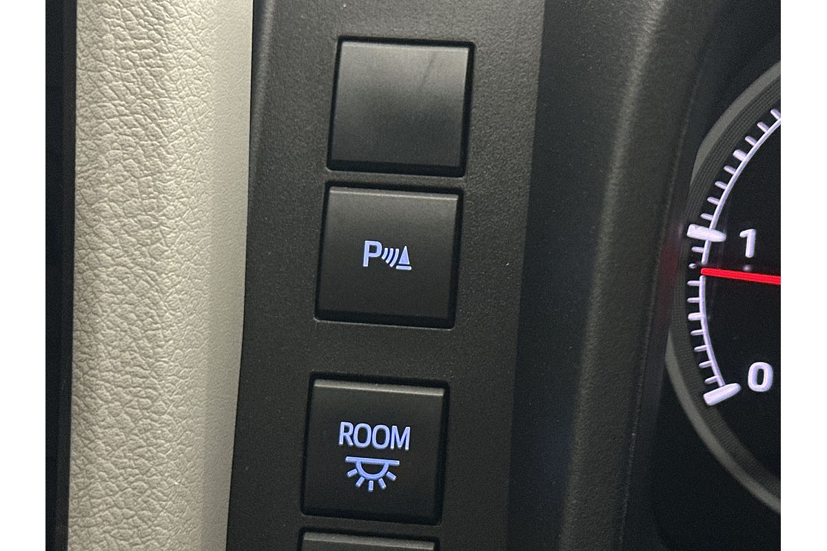 2019 Toyota Hiace Commuter GDH322R ELWB