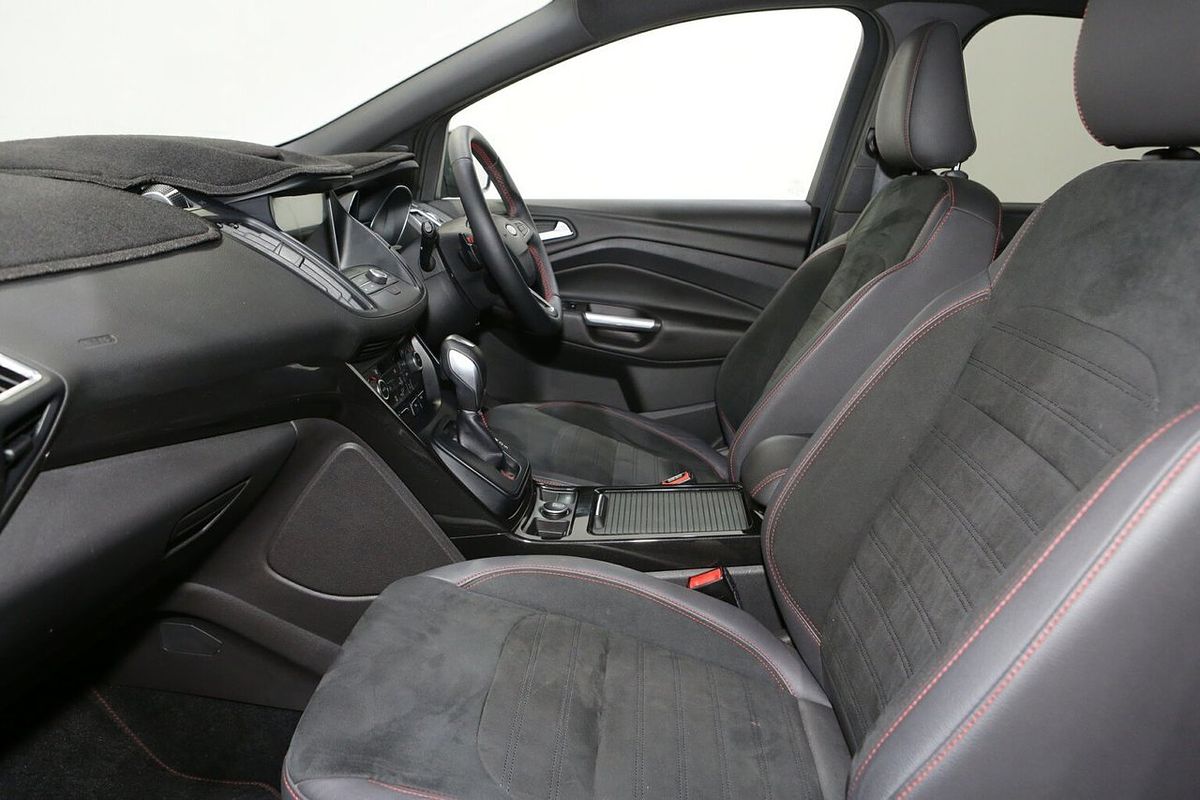 2018 Ford Escape ST-Line ZG