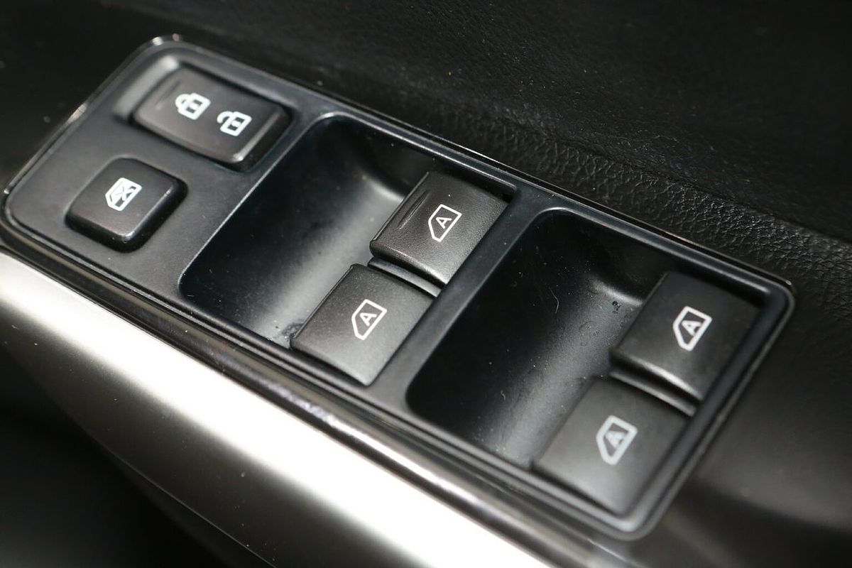 2024 Mitsubishi Pajero Sport GLX QG