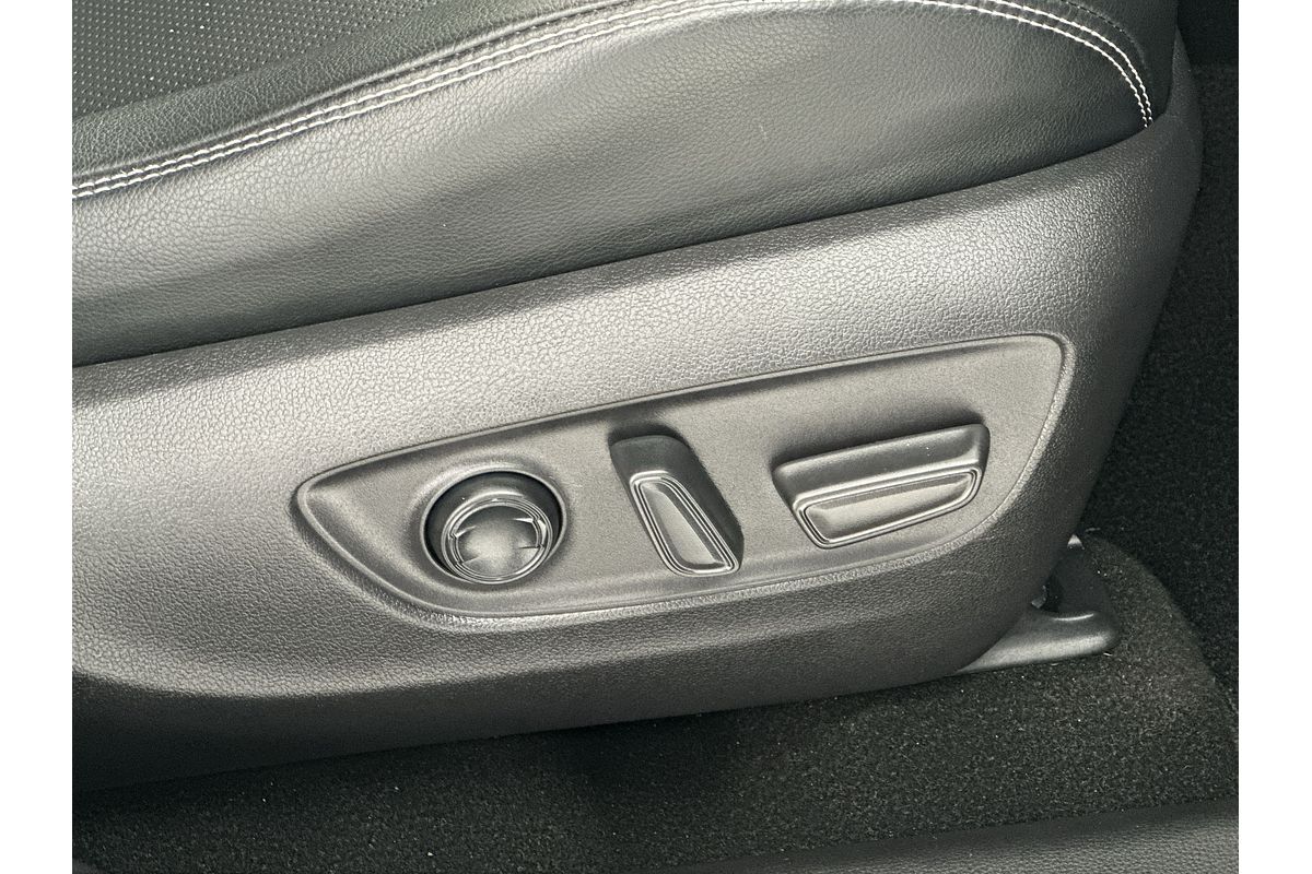 2022 Toyota RAV4 Cruiser AXAH54R
