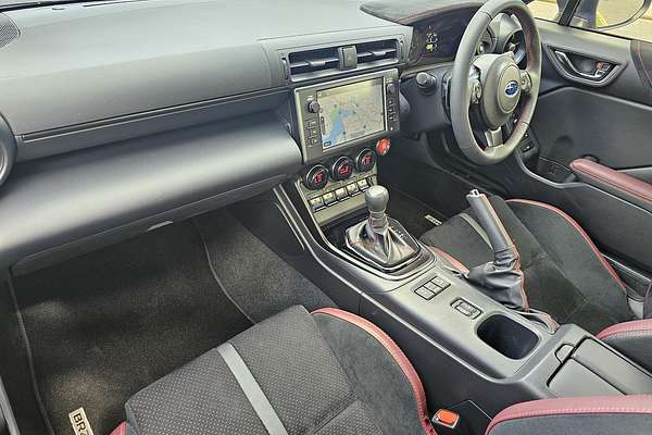 2025 Subaru BRZ tS ZD8