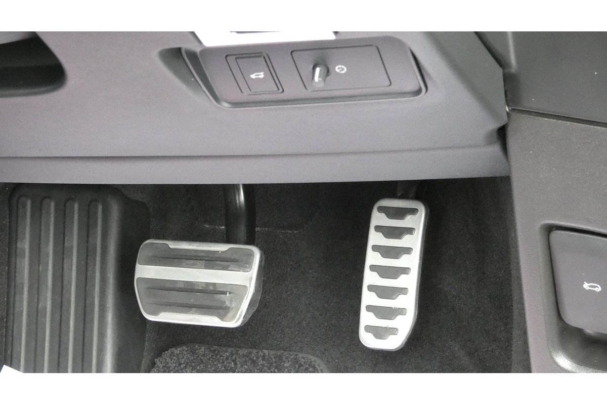 2022 Land Rover Range Rover Evoque P250 R-Dynamic HSE L551