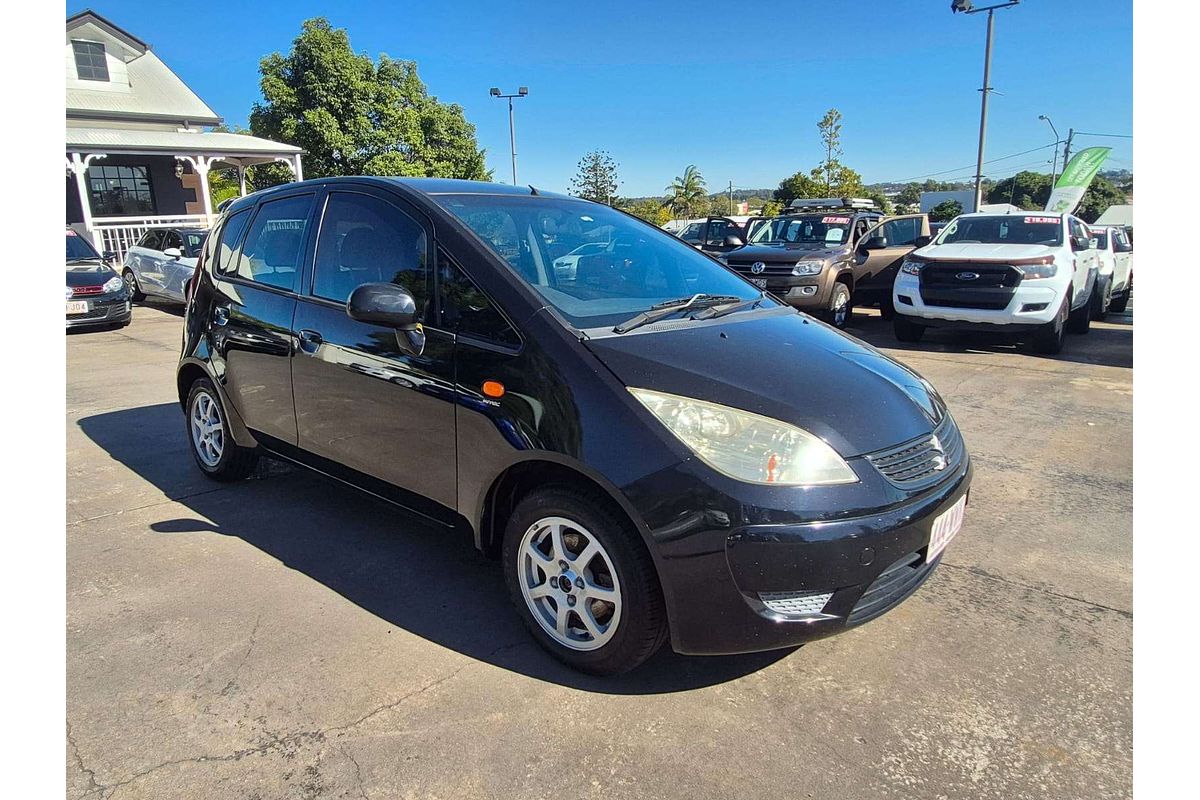2009 Mitsubishi Colt ES RG