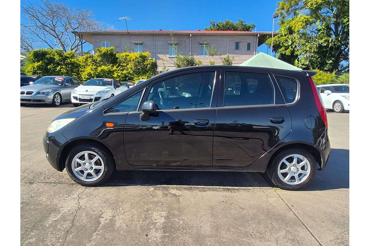 2009 Mitsubishi Colt ES RG